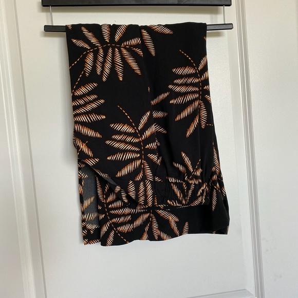 A New Day Palazzo Wide Leg Leaf Elastic Wrap Pants - Picture 9 of 10